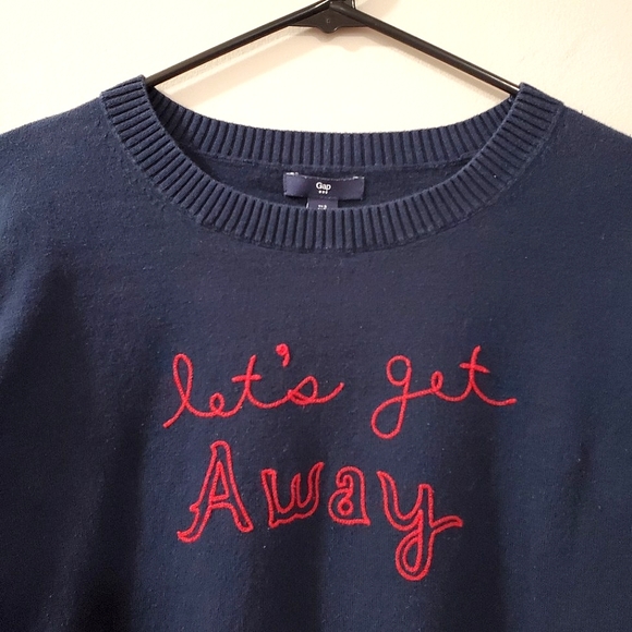 "Let's get away" - Navy sweater with red text - The Gap - Size S - Picture 2 of 6